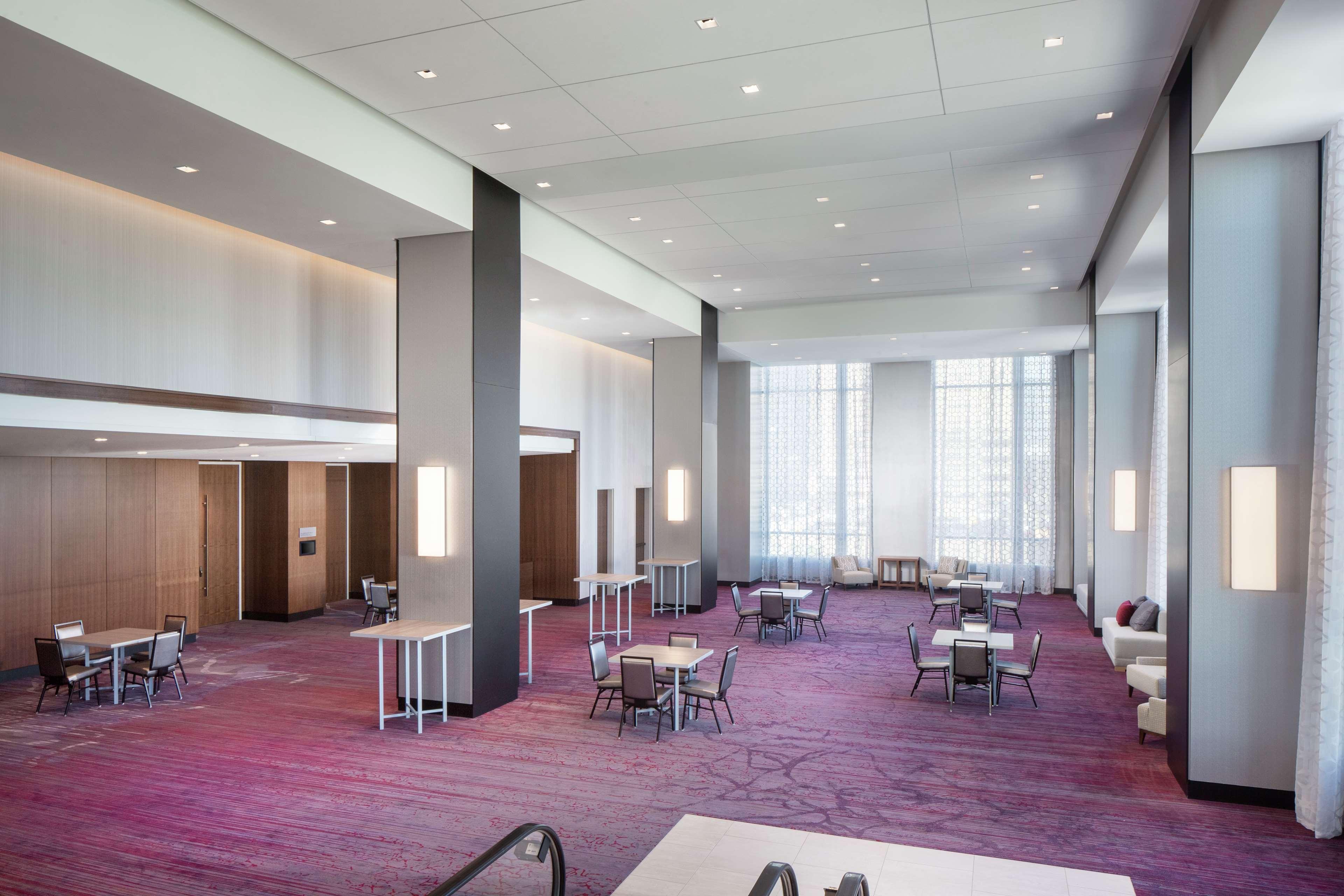 Hilton Rochester Mayo Clinic Area Экстерьер фото