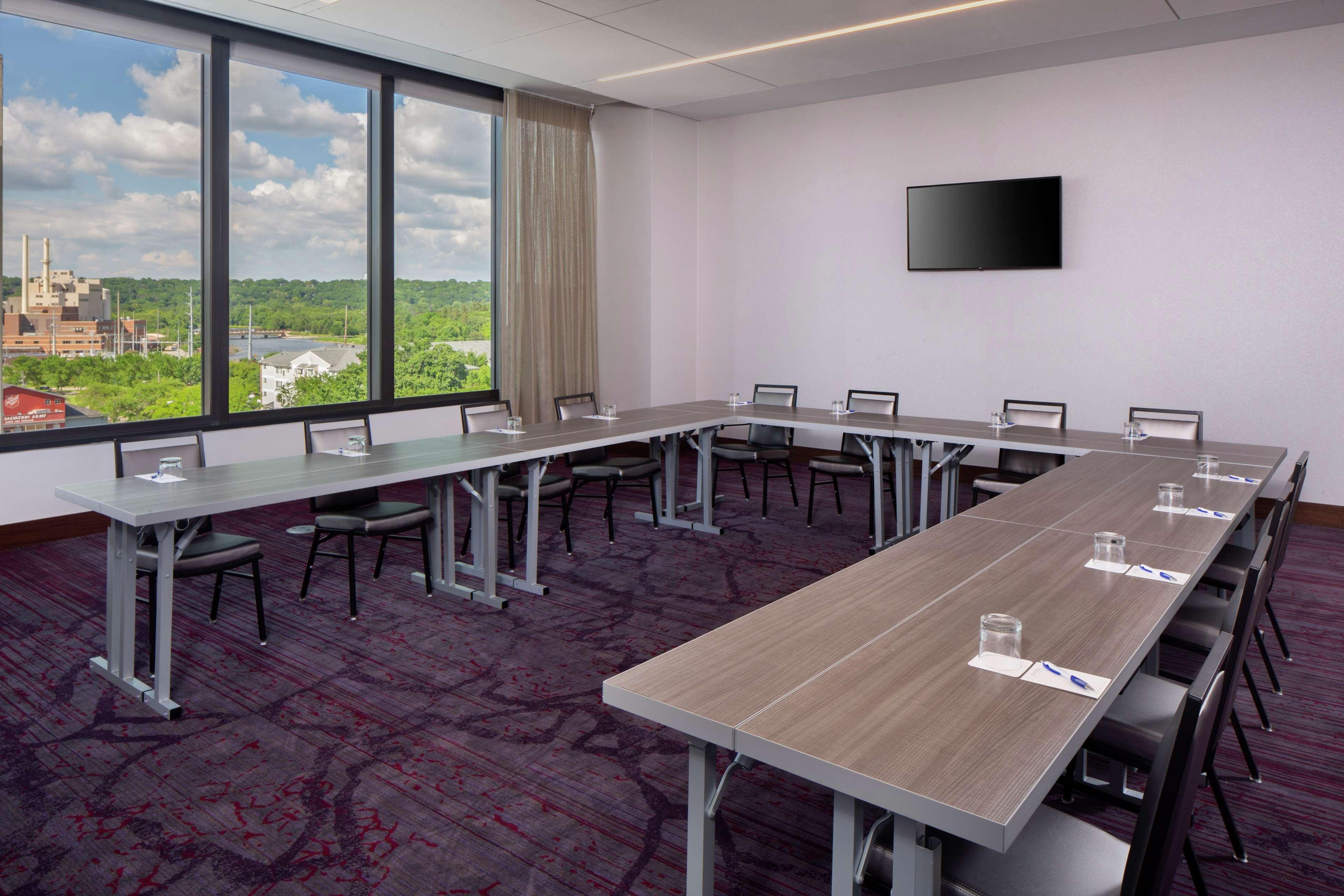 Hilton Rochester Mayo Clinic Area Экстерьер фото