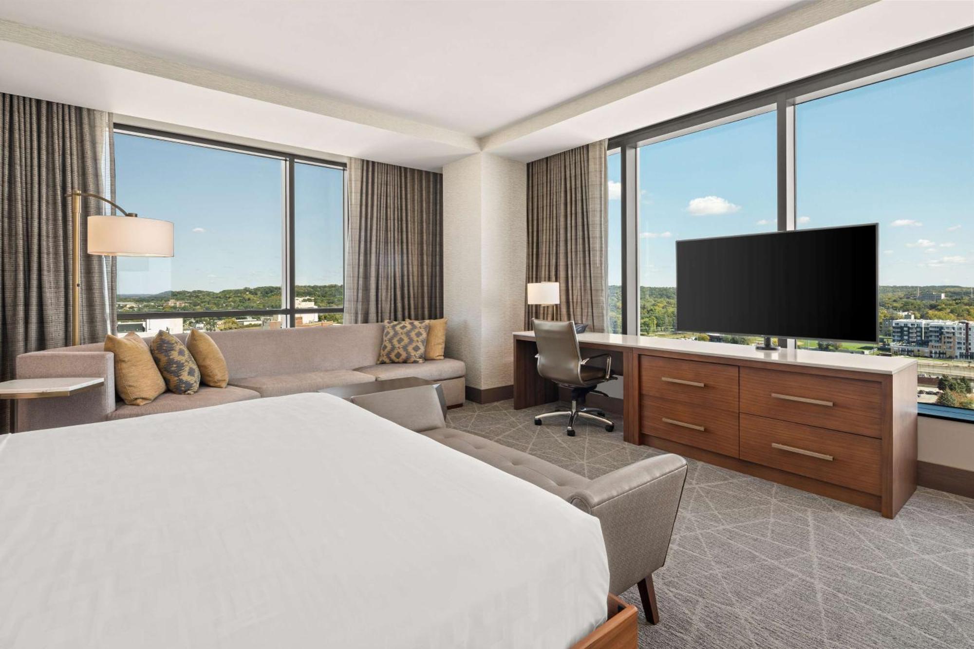 Hilton Rochester Mayo Clinic Area Экстерьер фото