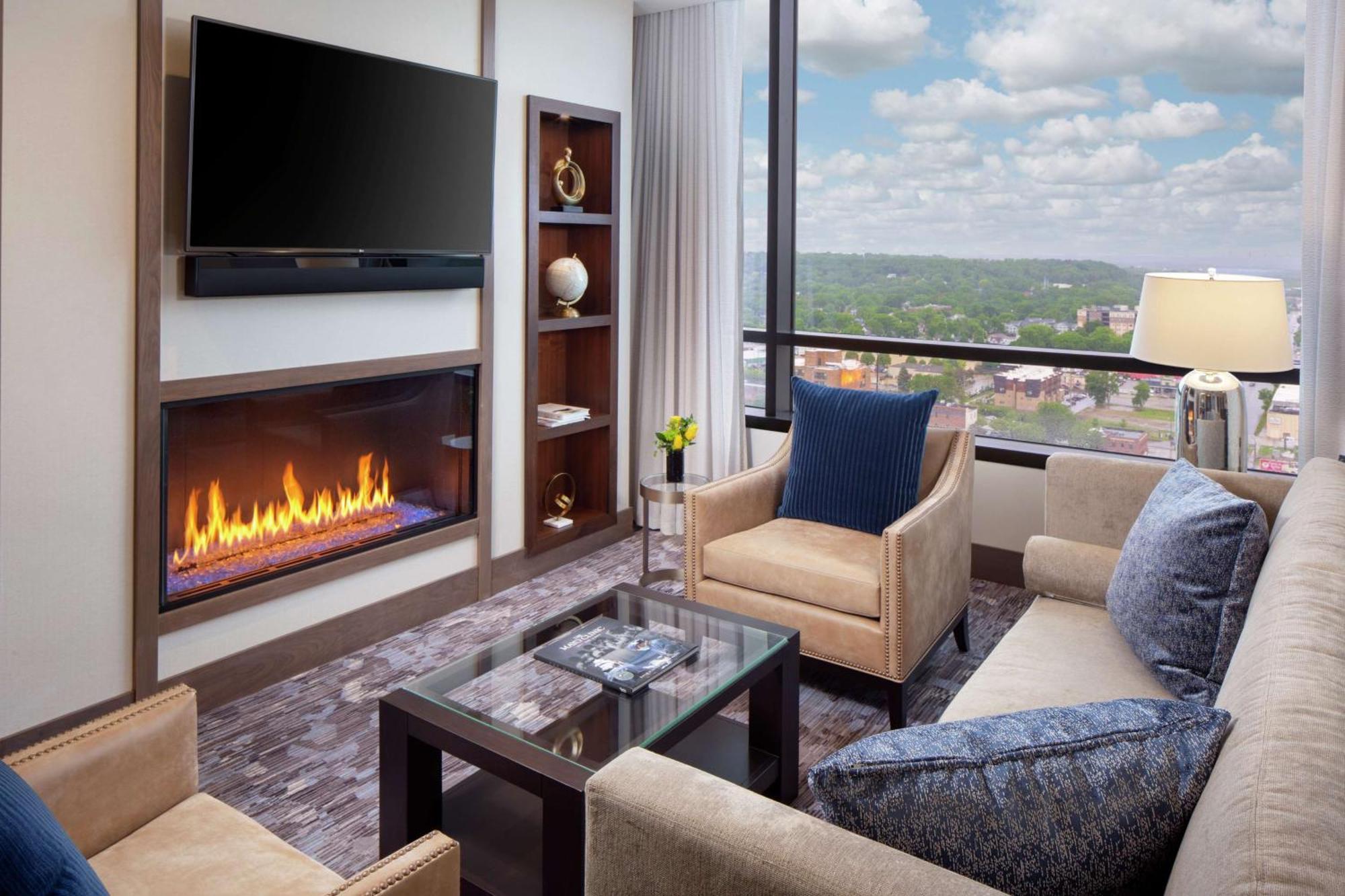 Hilton Rochester Mayo Clinic Area Экстерьер фото